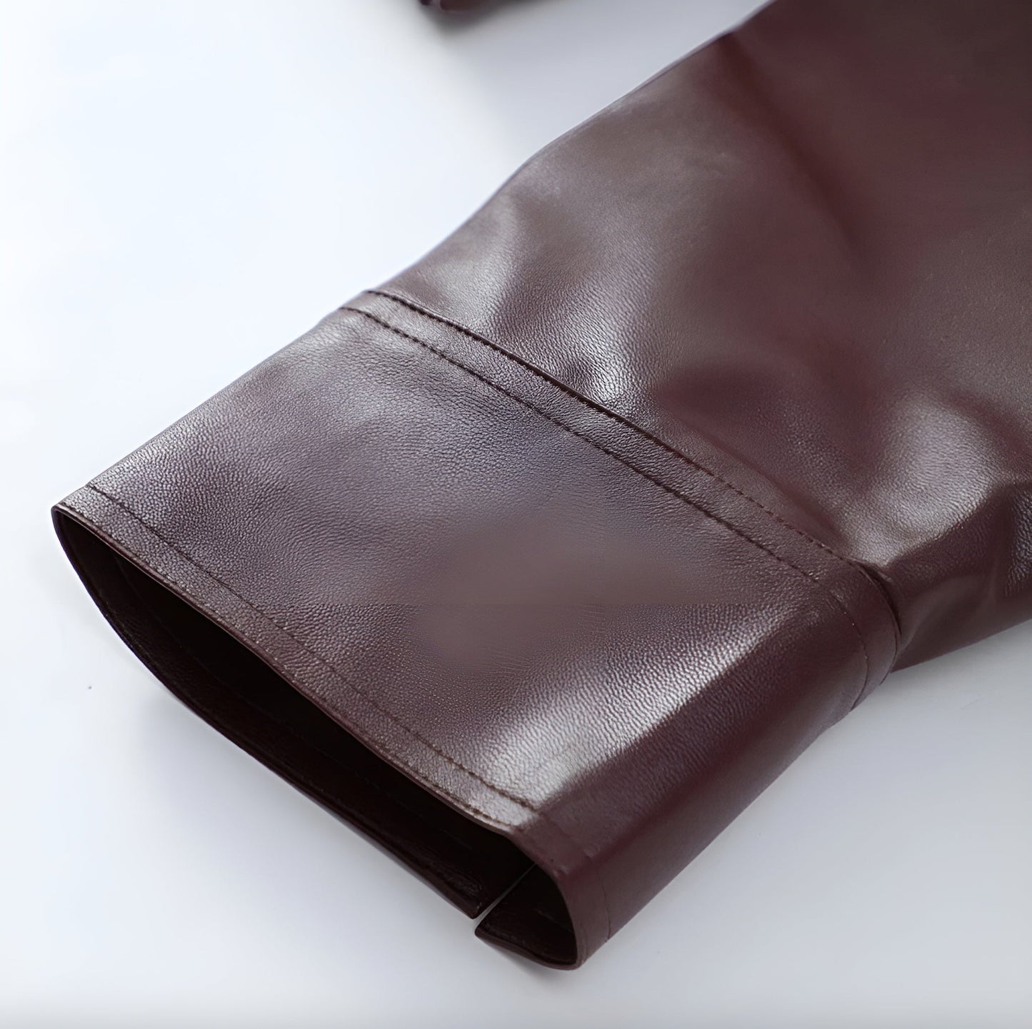 Women's Elegant Synthetic Leather Bomber Jacket with Elastic Waist – Modern and Versatile Style