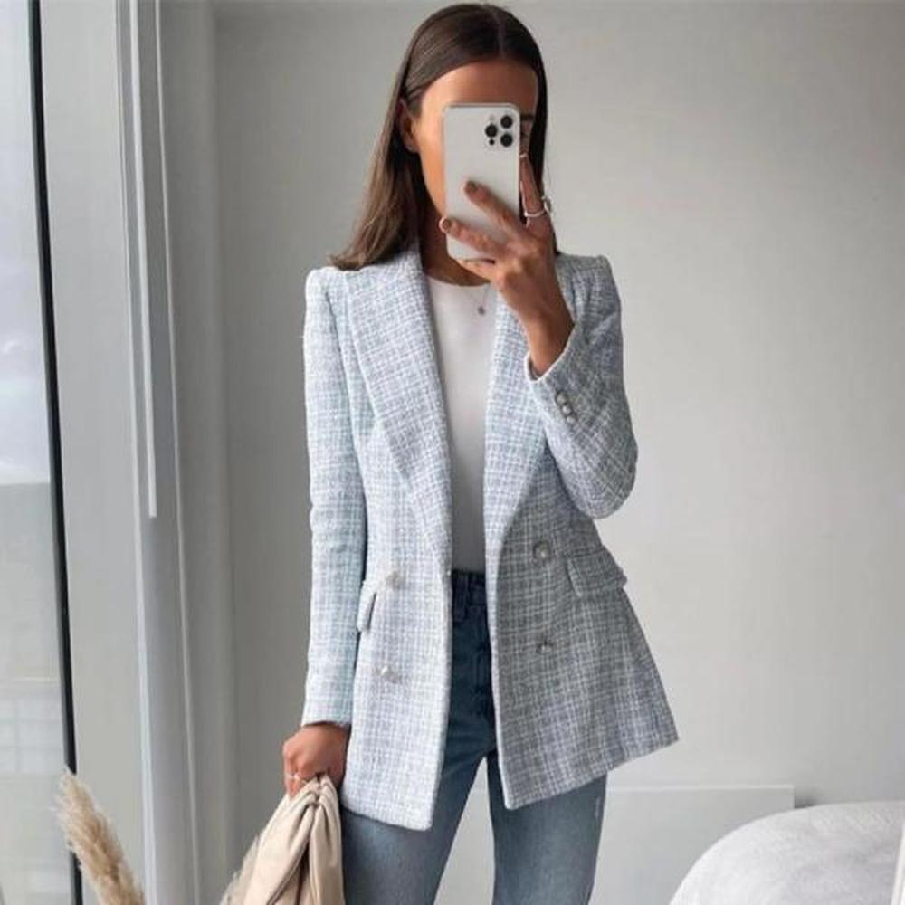 https://cdn.shopify.com/s/files/1/0934/1639/0995/files/coco-romance-in-monaco-tweed-blazer-33030870794484.png?v=1746194203