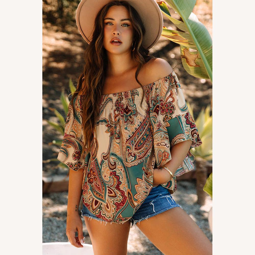 Top Bohemian Off-Shoulder Paisley Print – Lightweight and Airy Fabric for Women, Flared Short Sleeves, Ideal for Summer