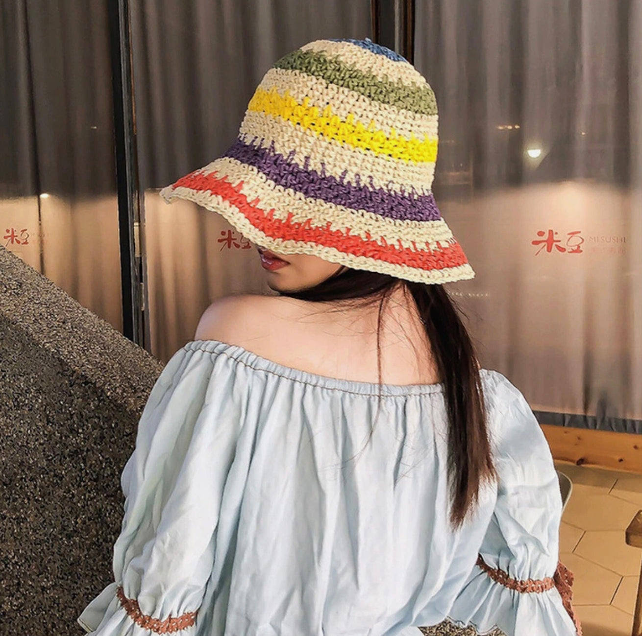 Lightweight Straw Hat for Women – Elegant Summer Accessory with Sun Protection and Optimal Comfort