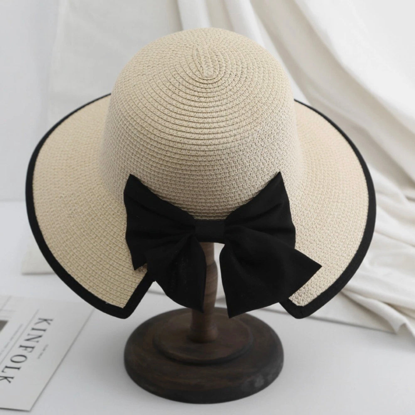 Chapeau de Paille Léger Femme avec Protection Solaire – Accessoire Estival Élégant et Chic