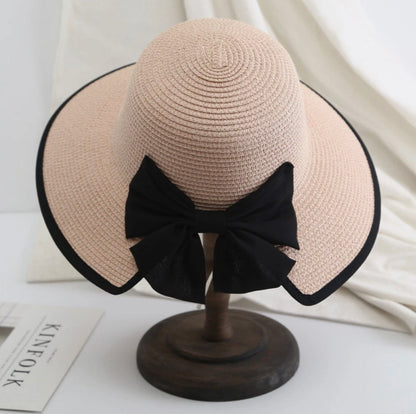 Lightweight Straw Hat for Women with Sun Protection – Elegant and Chic Summer Accessory