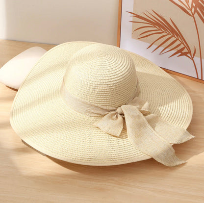 Adjustable Women's Straw Hat with Sun Protection – Elegant Summer Accessory 10 cm Brims