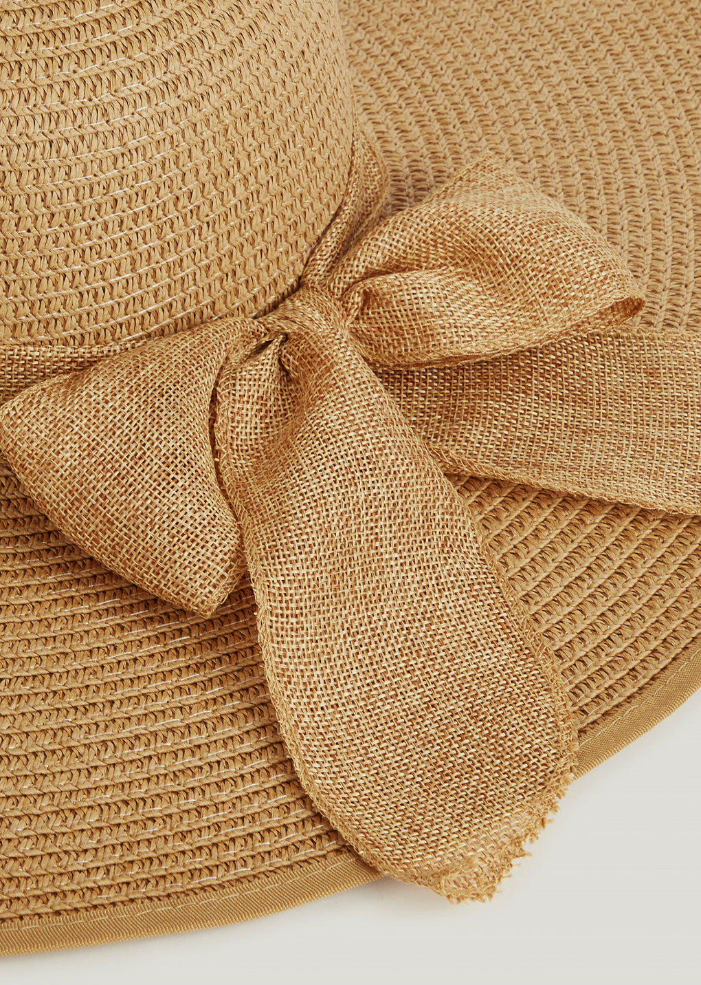 Adjustable Women's Straw Hat with Sun Protection – Elegant Summer Accessory 10 cm Brims