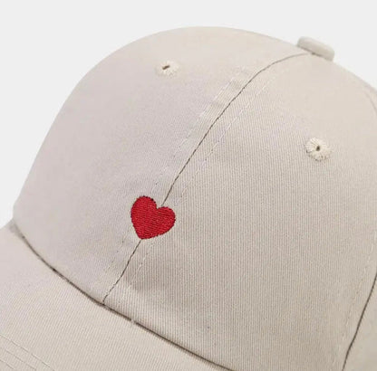 Minimalist Women's Cap with Embroidered Heart – Elegant and Comfortable, Adjustable and Breathable