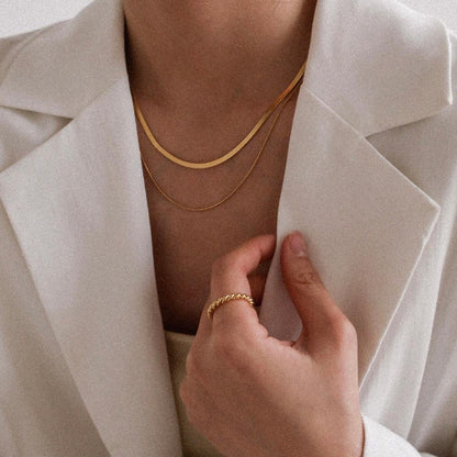 Women's Twisted Ring 18 Carat Gold Size 52-56 Stainless Steel