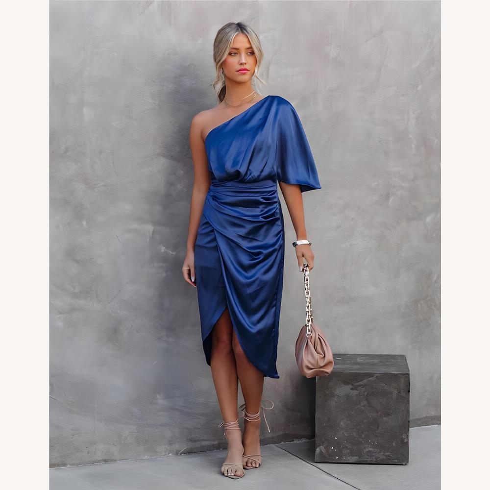 Elegant Evening Dress for Women in Silk with One Sleeve and Pleated Skirt – Ideal for Formal Events