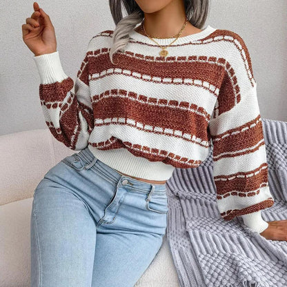 Loose and Short Women's Striped Sweater – Soft and Breathable Knitted Fabric, Long Sleeves with Ribbed Cuffs
