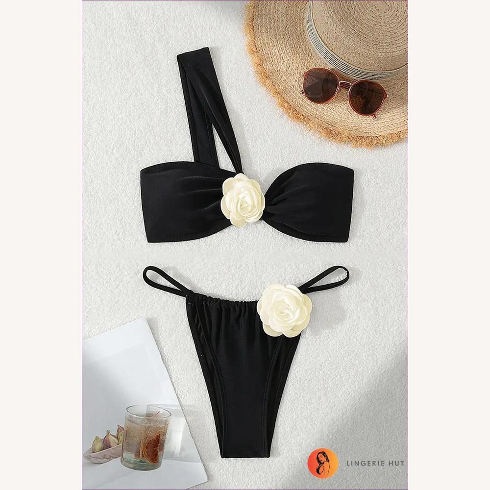https://cdn.shopify.com/s/files/1/0563/4729/5786/files/lingeriehut-white-floral-one-shoulder-bikini-bloom-style-636.webp?v=1729374302