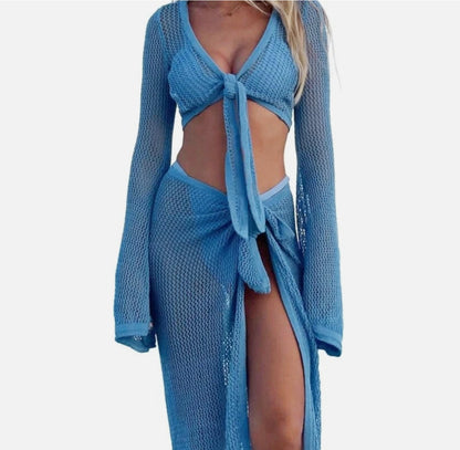 Elegant Two-Piece Women's Swimsuit in Blue with Slit Skirt – Lightweight and Comfortable Fabric, Ideal for the Beach