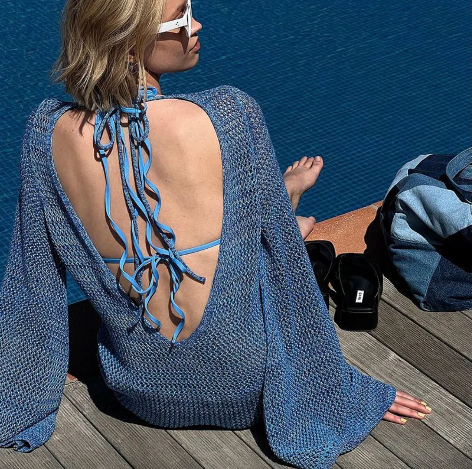 Robe de Plage Femme Backless en Jersey Polyester avec Manches à Ailes – Élégance Boho pour Tenue de Plage