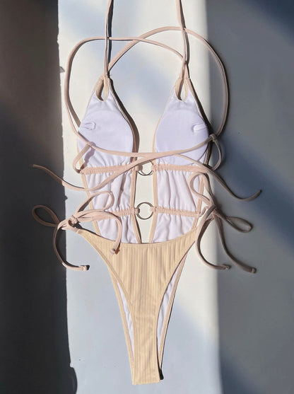 Women's One-Piece Sexy Swimsuit with Bold Cutouts – Comfort and Elegance for Summer