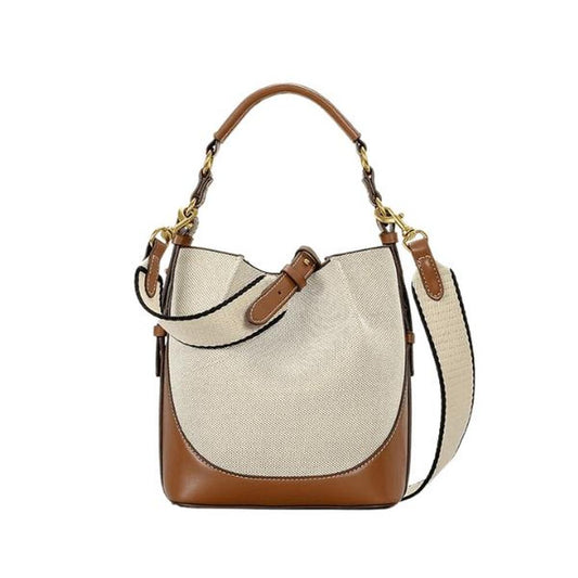 Timeless women's leather handbag – 19x21x11 cm, elegant and practical design for all occasions