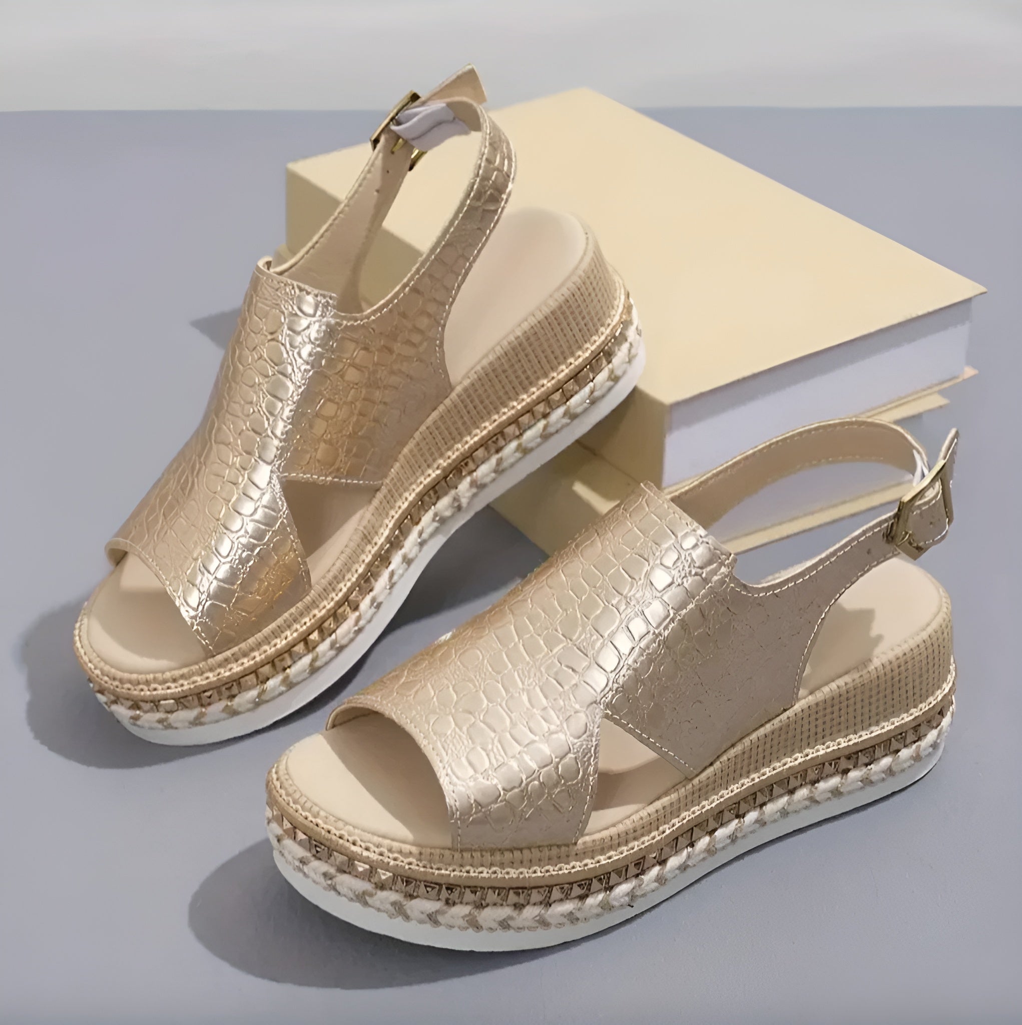 Sandales Femme Métalliques Dorées Taille 38 Cuir PU Compensées